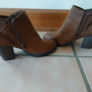 Rampage EDYN Dark Brown Ankle Booties SIZE 6